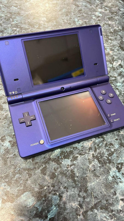 NINTENDO DSI.