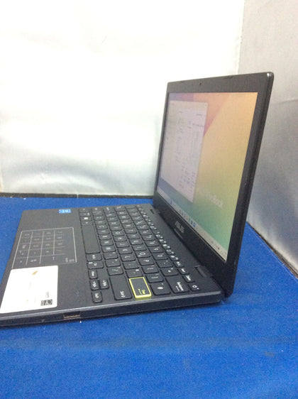 Asus vivobook laptop.