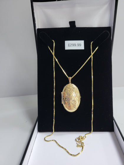 9K Gold Chain with Locket, Hallmarked 375 & Tested, 11.26G, Approx. 20