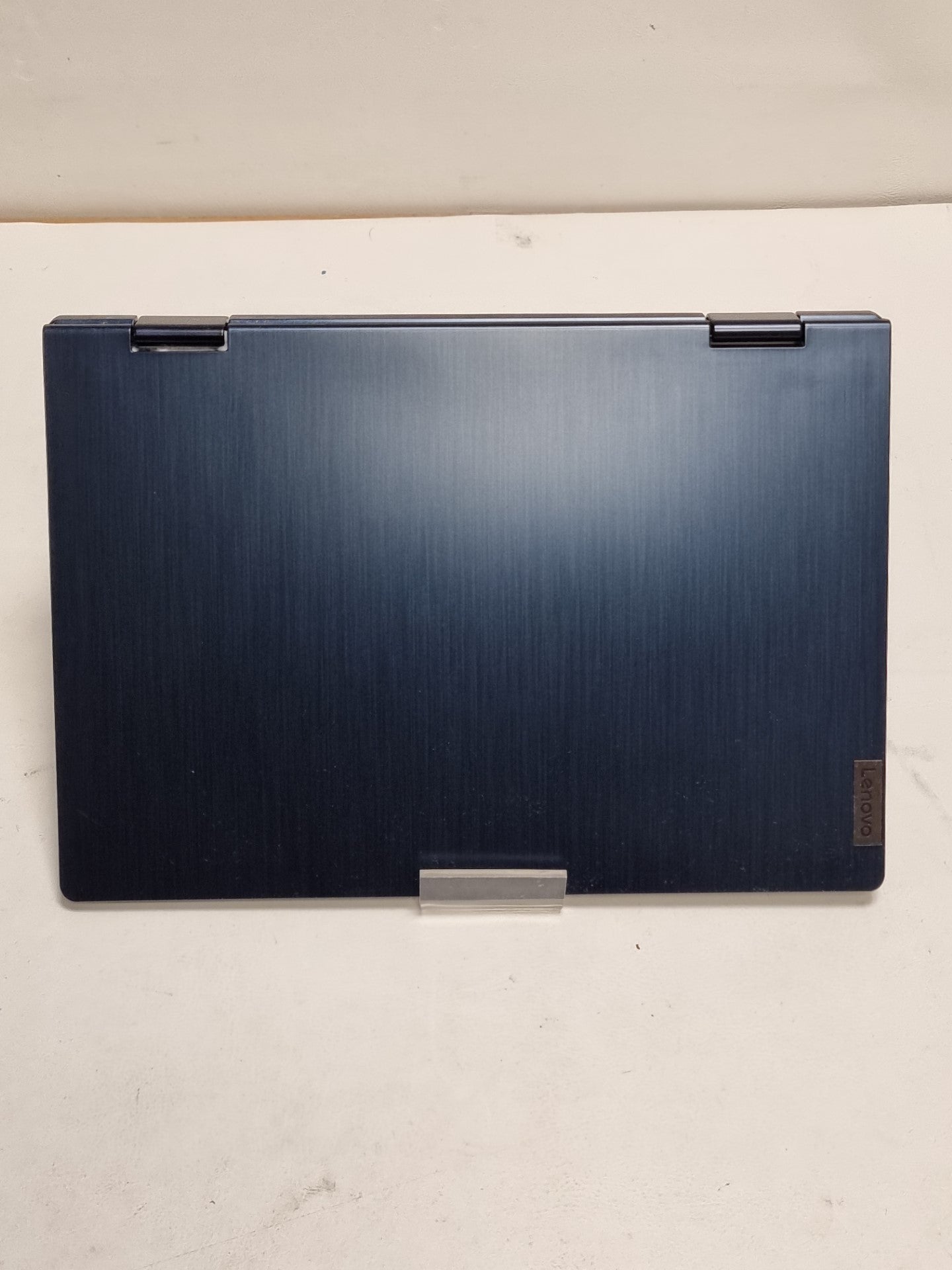 Lenovo - Chromebook 3 116 HD Laptop - Celeron N4020 - 4GB Memory - 64GB eMMC
