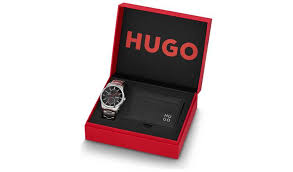 Hugo Men's Watch and Wallet Gift Set.