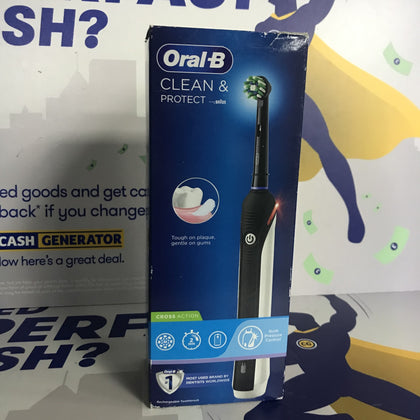 Oral B Pro 3 3500 Electric Toothbrush - Black.