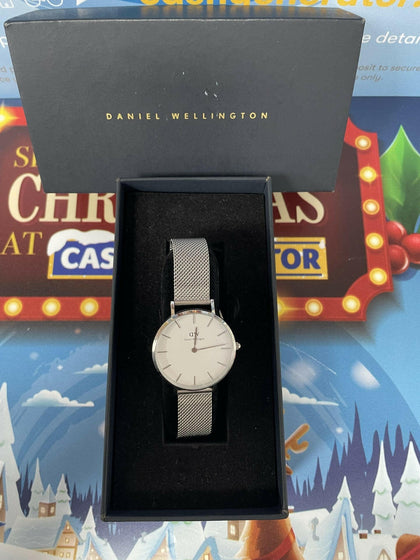 DAVID WELLINGTON STAINLESS STEEL WATCH BOXED.