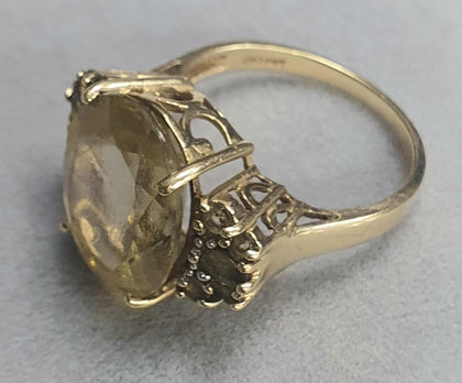 14ct Ring with Citrine.