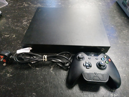 Microsoft Xbox One x 1TB.