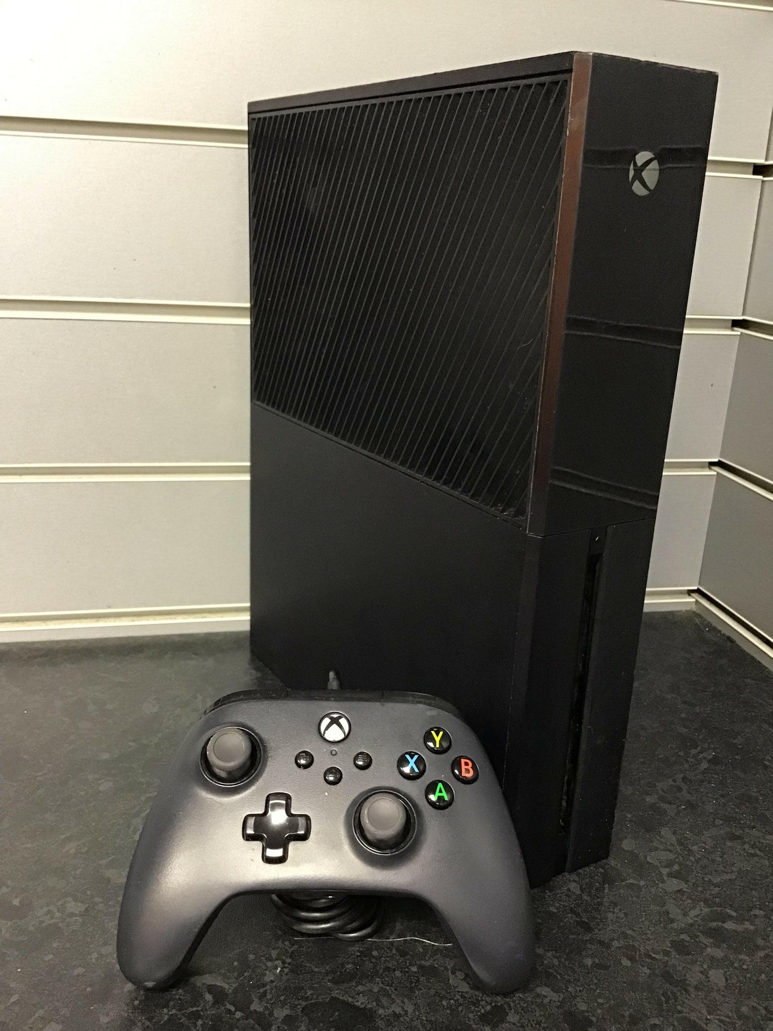 Xbox One Console 500GB With Wired Black Controller