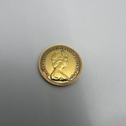 1982 Queen Elizabeth II 22ct Gold Half Sovereign Coin.