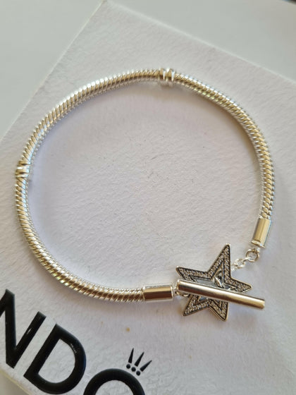 Pandora Moments Asymmetric Star T-Bar Snake Chain Bracelet 17cm.