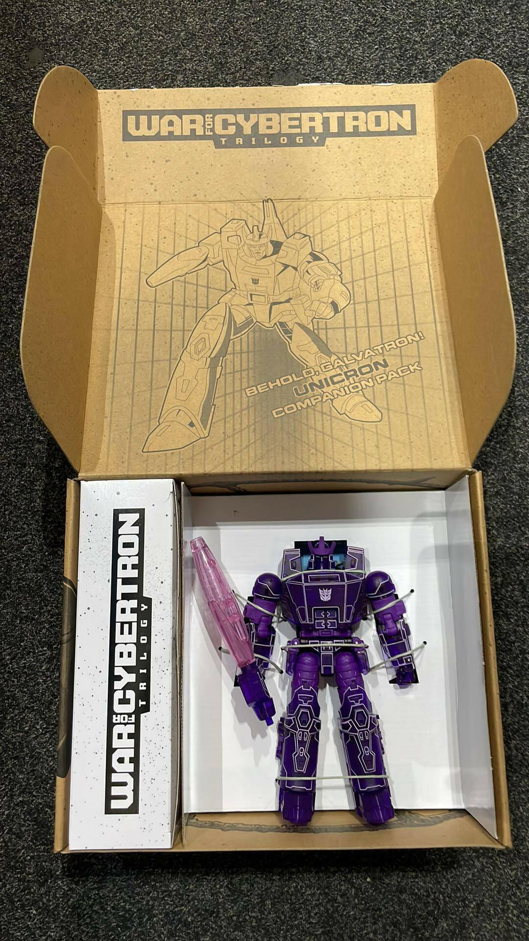 Transformer Unicron Companion Pack