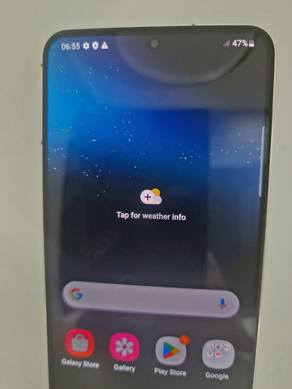 Samsung 128GB White Galaxy S22 5G unlocked.