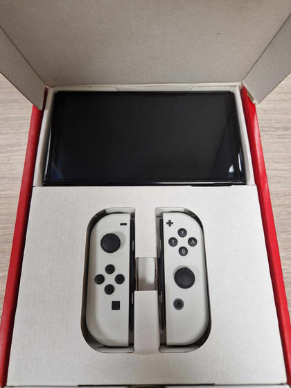 Nintendo Switch OLED.