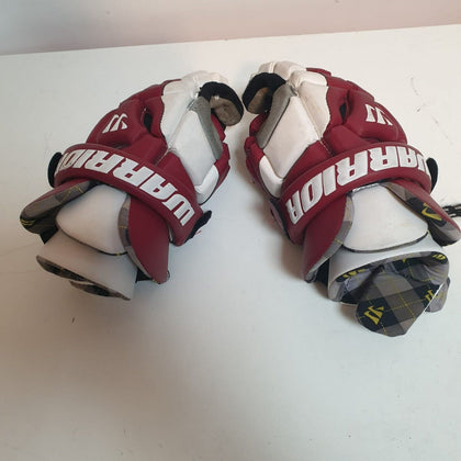 Warrior Riot 2 Lacrosse Red Gloves Size 6-8.
