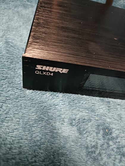 Shure - Qlxd4 with mic.