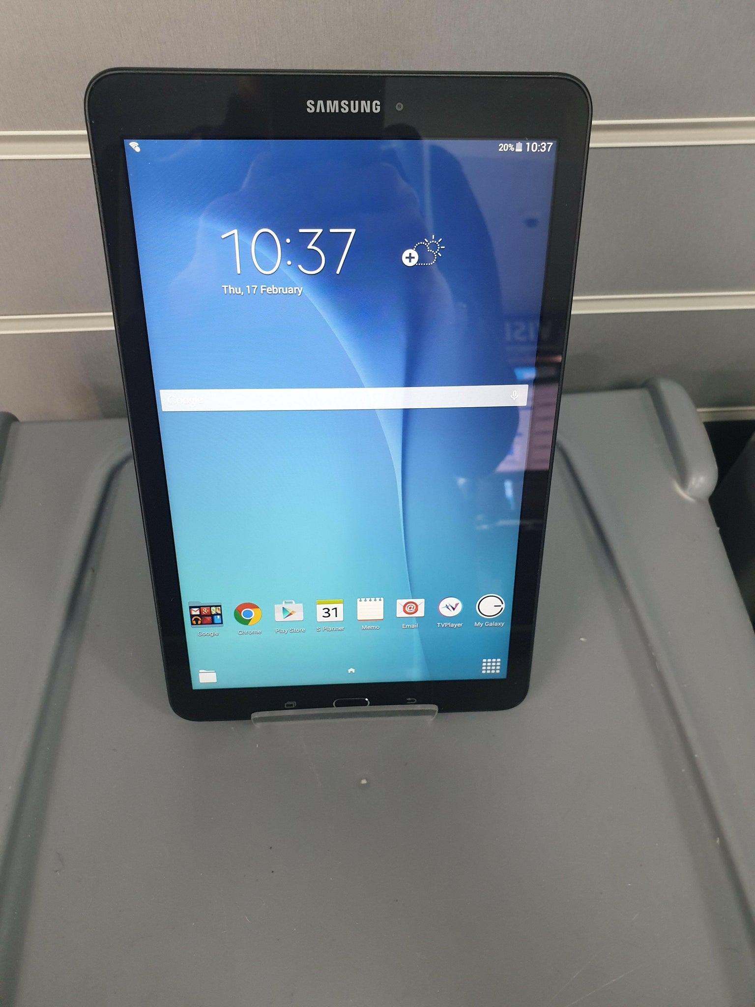 Samsung Galaxy Tab E 9.6" Tablet - 8 GB, Black WIFI