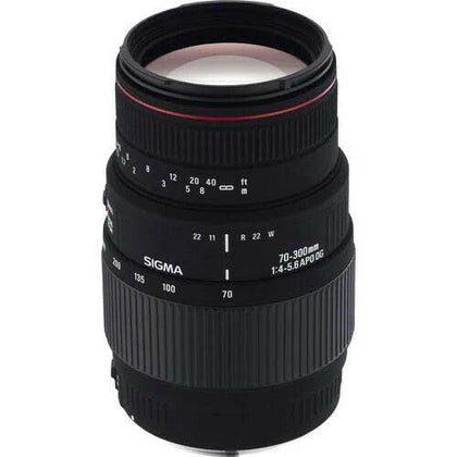 Sigma 70-300mm f/4.0-5.6 APO DG Macro Lens - Sigma.
