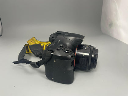 Sony Alpha Camera 57 SLT-A57 + 18-55mm F/3.5-5.6.