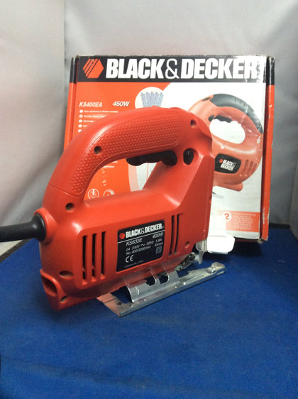 Black & Decker KS400EA 450W saw.