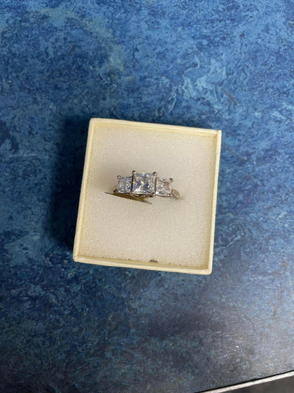 SIlver ring.