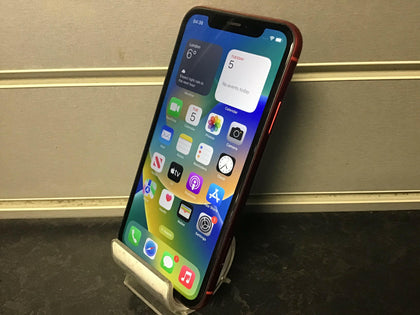 Apple iPhone XR 64GB red.