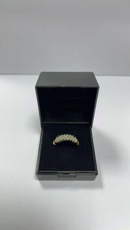 9CT Diamond Cluster Ring 25pts Size M 2.35g.