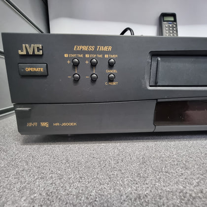 JVC HR-J600EK VCR VHS Video Cassette Player/Recorder.