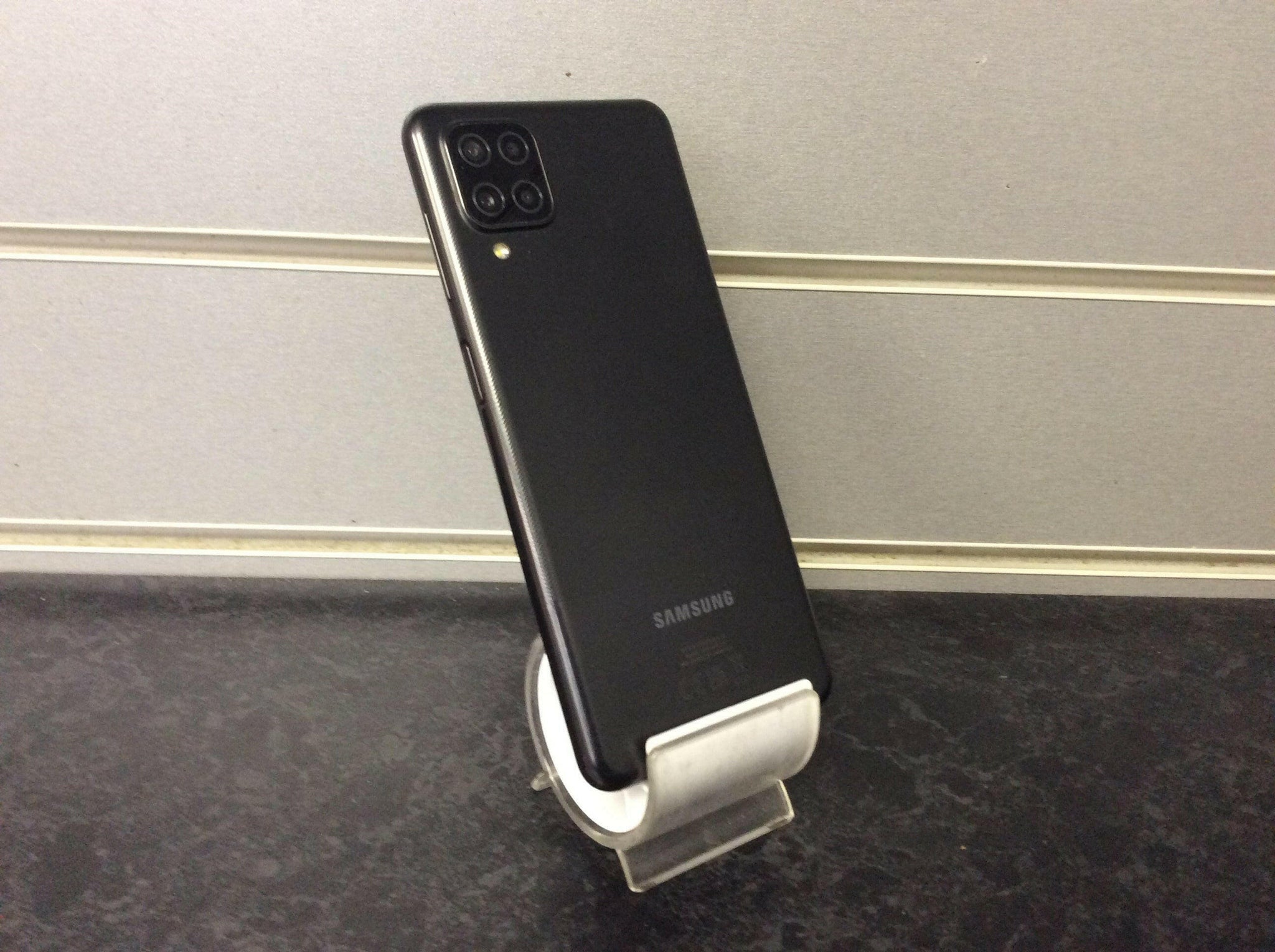 Samsung Galaxy A12 - 64GB - Black