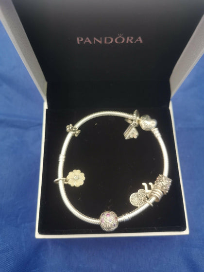 Pandora Bracelet (5x Charms) HALLMARKED 925 ALE - Approx. 8