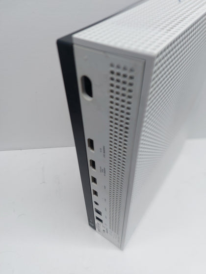 Xbox One S 500GB - Fair Condition, no pad.