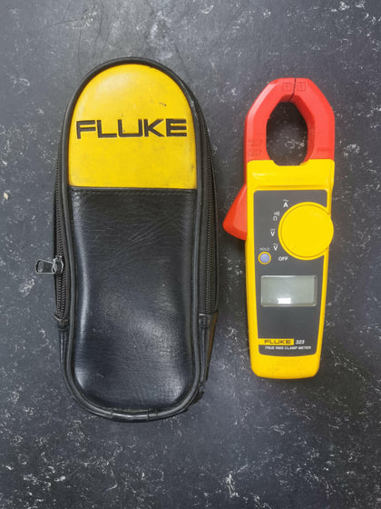 Fluke 323 True-RMS Clamp Meter With Wires and Case.