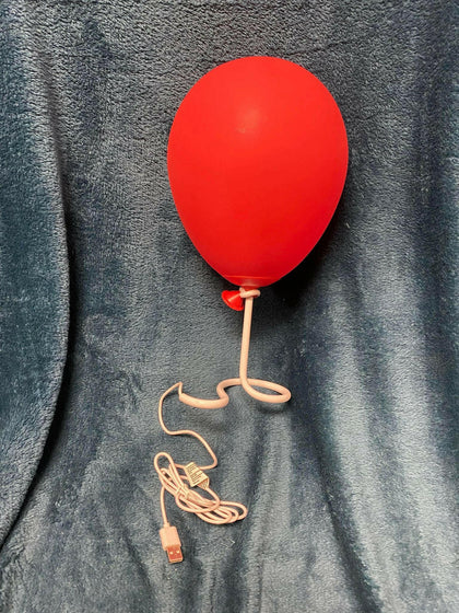 Pennywise Balloon Lamp.