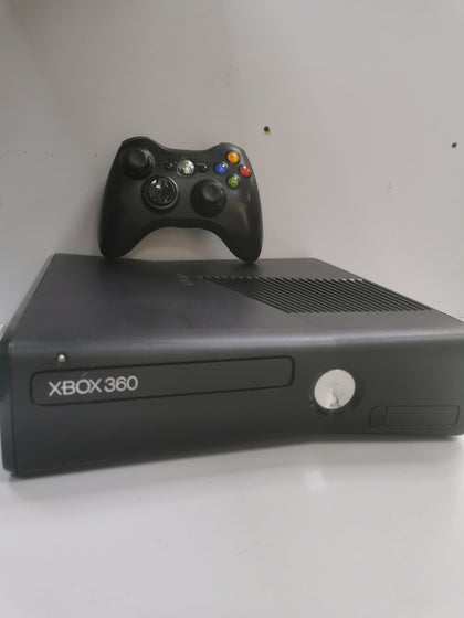 Xbox 360 Slim WITH CONTROLLER - HDD 250 GB - Black.