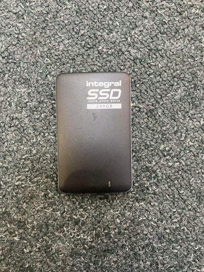 Integral SSD 240GB.