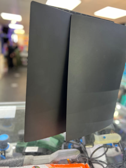 PLAYSTATION 5 BLACK CASE COVERS LEYLAND STORE.
