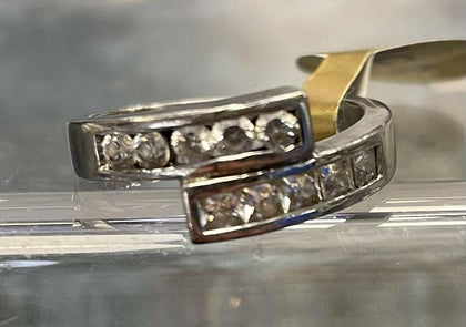 SILVER RING (P).