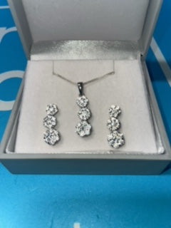 Grace Necklace and Earring Set.