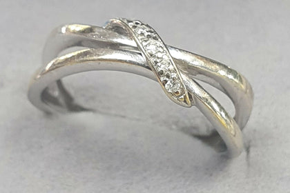 9ct white gold diamond ring.