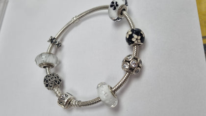Pandora Bracelet +7charms silver925 LEYLAND.