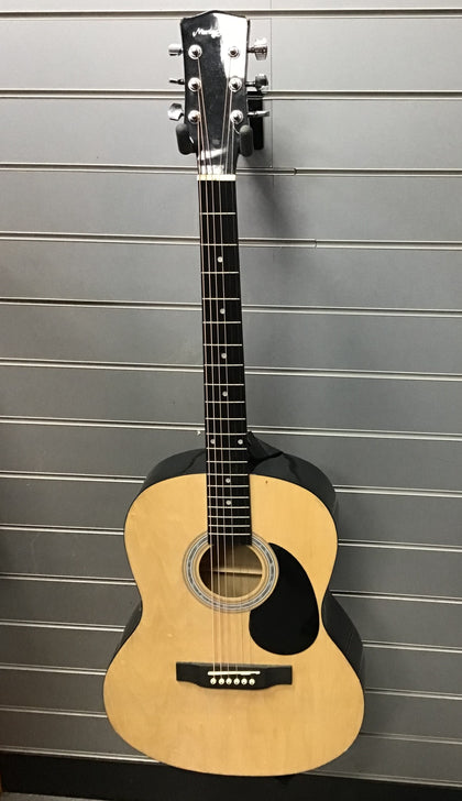 MARTINSmith Acoustic Guitar + Carry Strap.