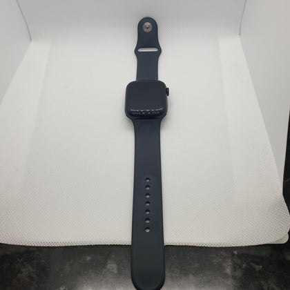 Apple Watch Series 8 (GPS, 45mm) - Midnight Aluminium Case With M/L Midnight Sport Band.