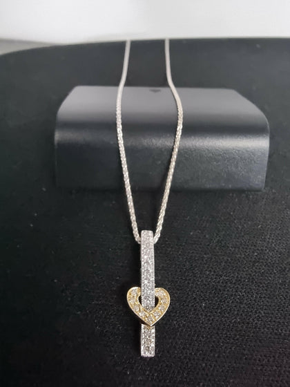 9ct Chain With Diamond Pendant. 3.70g 45cm Length..