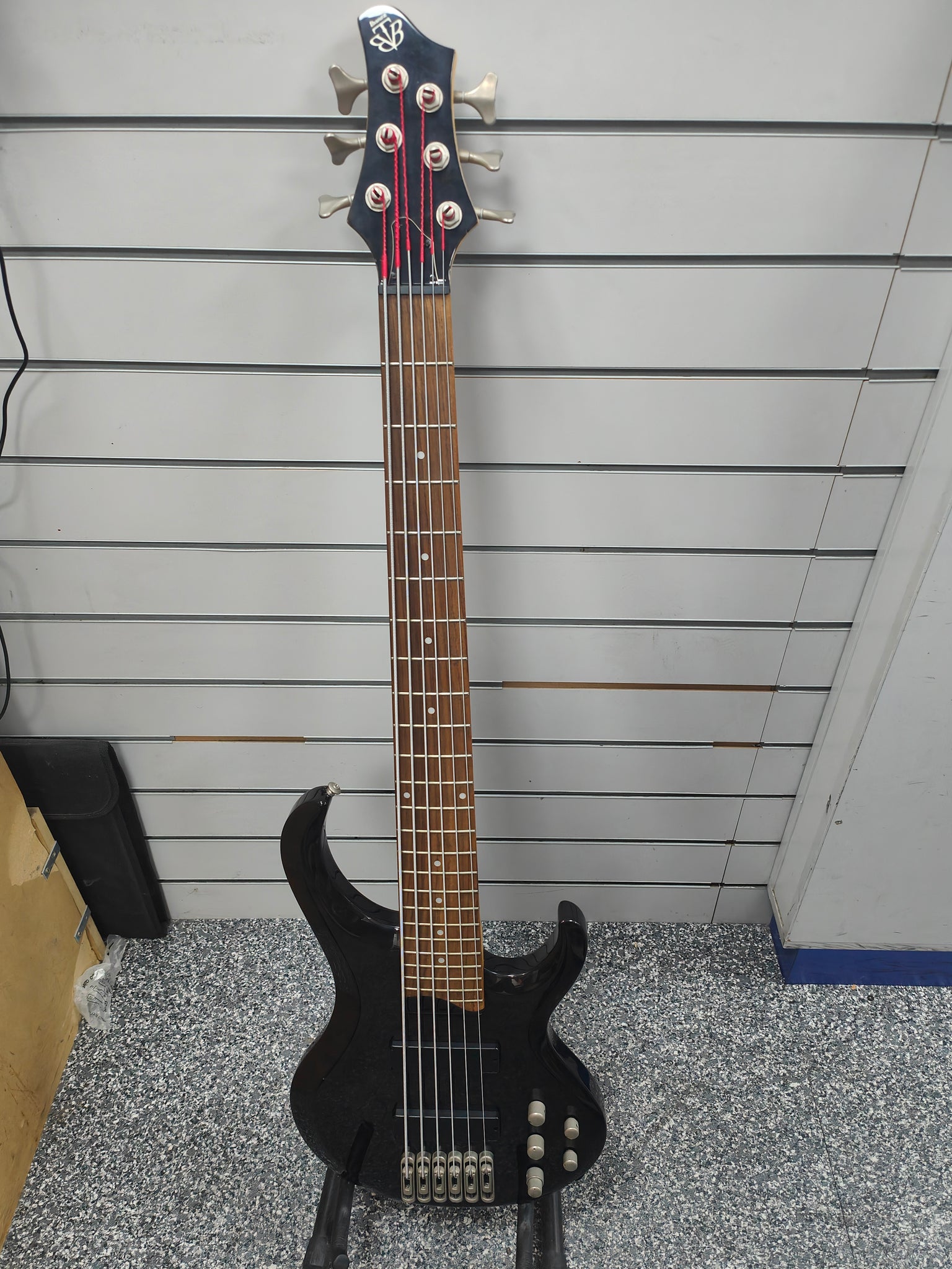 Ibanez btb 6 String Guitar - Collection Only