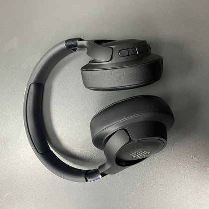 JBL Wireless On-Ear Headphones,in Black.
