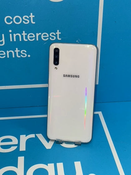 Samsung Galaxy A50 - 128 GB - Unlocked - White.