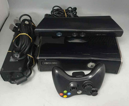 Xbox 360 console 250 GB HDD WITH CONTROLLER AND KINECT *some scratches* *.