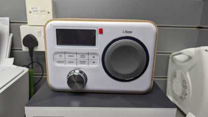 i-box Attune dab radio.